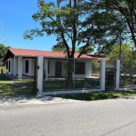 Amplia Casa En Paquera Apartment ภายนอก รูปภาพ